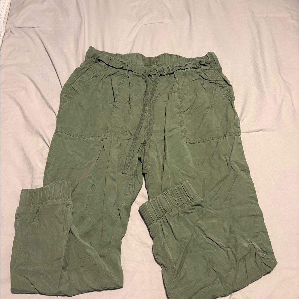 Universal Thread Olive Utility Jogger Pants